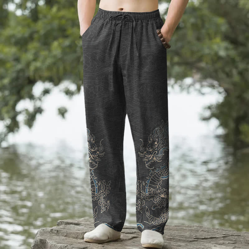 Buddha Stones 綿素材、金龍雲柄、メンズテーパードパンツ（ポケット付き） - 黒 - US/UK/AU50、EU60（5XL） - image 0