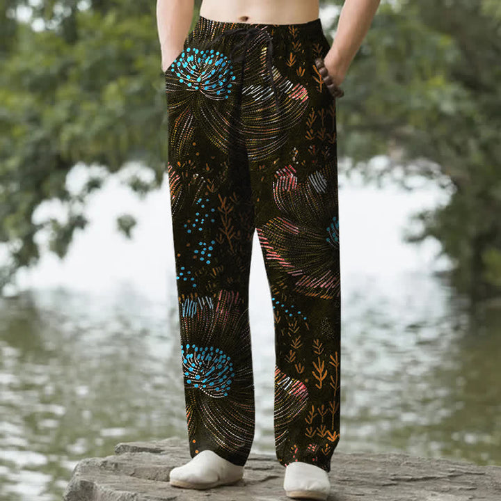 Buddha Stones コットン素材の花柄プリント入りメンズテーパードパンツ（ポケット付き） - 黒 - US/UK/AU50、EU60（5XL） - image 4