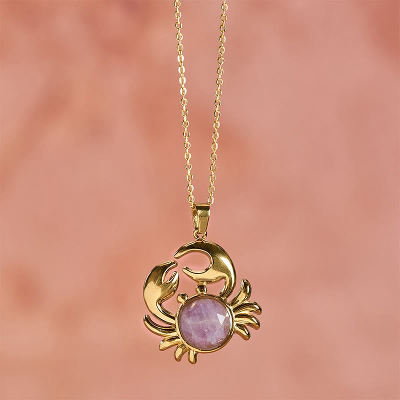 Buddha Stones 金メッキのアメジスト製カニモチーフのインナーピースネックレス - image 2
