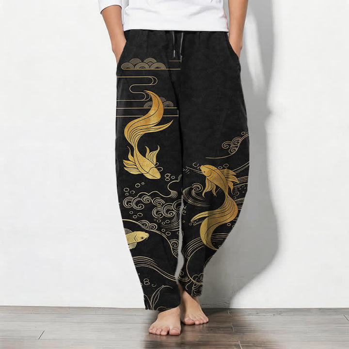 Buddha Stones 純綿素材、金色の鯉の波模様、ドローストリング付きメンズテーパードパンツ（ポケット付き） - 黒 - US/UK/AU50、EU60（5XL） - image 0