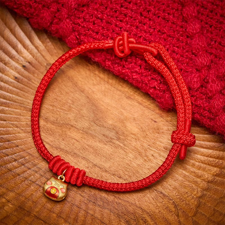 Buddha Stones ゴールドメッキ925スターリングシルバー製猫モチーフの赤紐守護ブレスレット - 赤色（手首周り15～18cm） - image 0