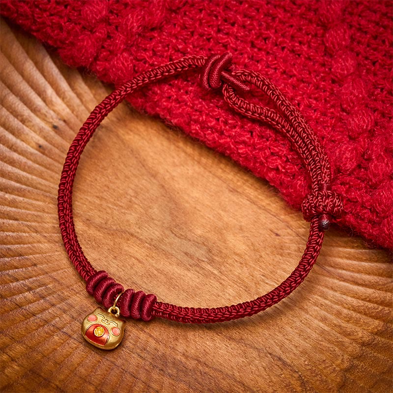 Buddha Stones ゴールドメッキ925スターリングシルバー製猫モチーフの赤紐守護ブレスレット - ダークレッド（手首周り15～18cm） - image 10