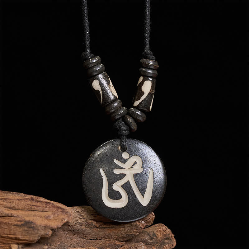 Buddha Stones ボーンビーズOMチベットラウンドペンダントコネクションネックレス - OM（マインドフルネス♥つながり） - image 0