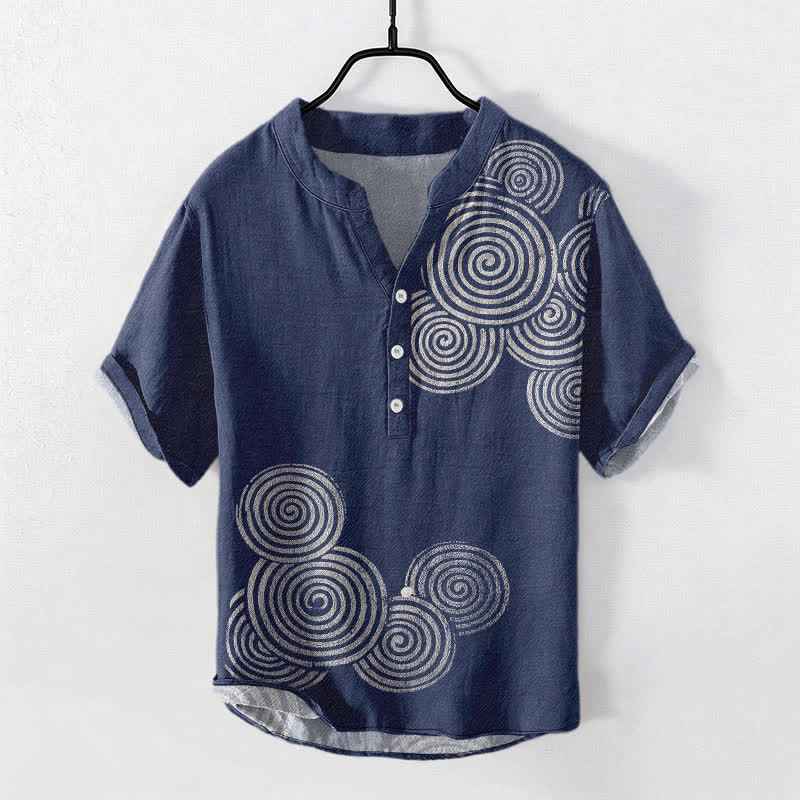 Buddha Stones 綿素材のスパイラルサークル柄メンズ半袖ハーフボタンシャツ - 海軍 - US/UK/AU50、EU60（5XL） - image 0