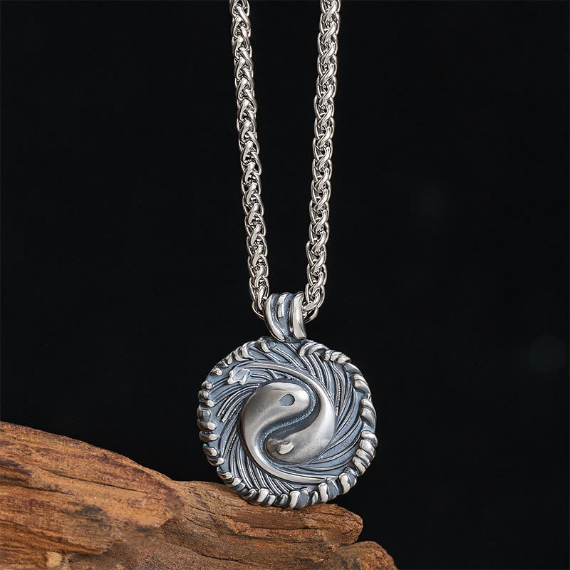 Buddha Stones 銅製の陰陽のバランスラウンドペンダントネックレス - image 1