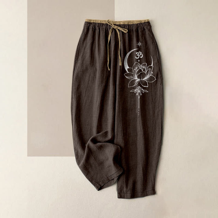 Buddha Stones 純綿素材、蓮と月、オムの模様入り、ウエストゴム仕様、ポケット付きレディースパンツ - サドルブラウン - US16、 UK/AU20、 EU48 (3XL) - image 4