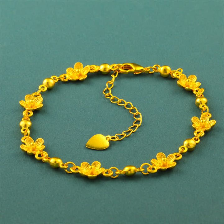 Buddha Stones 金メッキ真鍮製ハートチャーム付き桃の花モチーフブレスレット - image 1