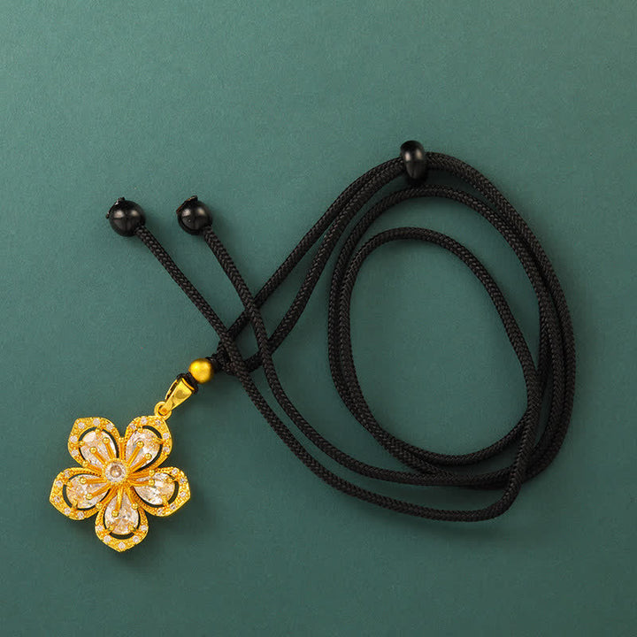 Buddha Stones 金メッキ真鍮製梅の花モチーフのハーモニックコネクションペンダントネックレス - ビーズ付き黒ロープ - image 7