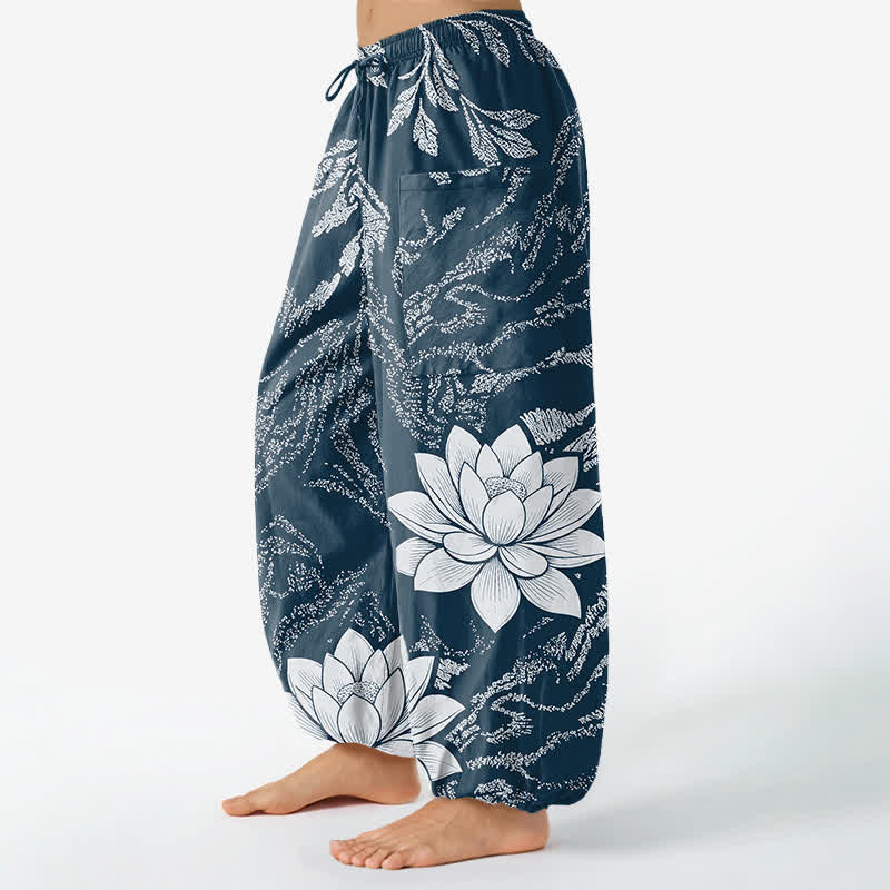 Buddha Stones コットン素材、オリーブ色の蓮の花柄、ボタニカルパターン、ウエストゴム入り、サイドポケット付きレディースハーレムパンツ - image 11