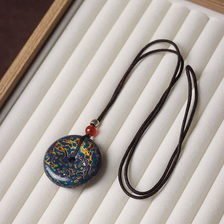 Buddha Stones 平和のお守りチャーム編み込みコードペンダントネックレス - 青と金の配色ランダムパターン - image 4