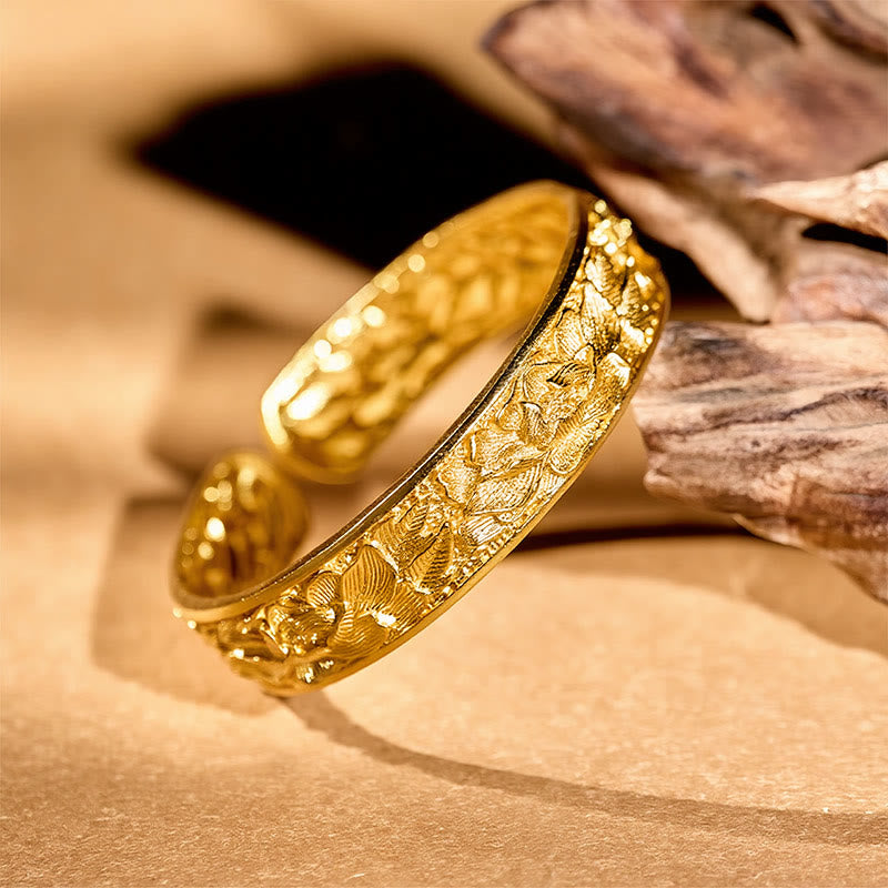 Buddha Stones 金メッキ銅製牡丹彫刻入りオープンカフブレスレット - image 1