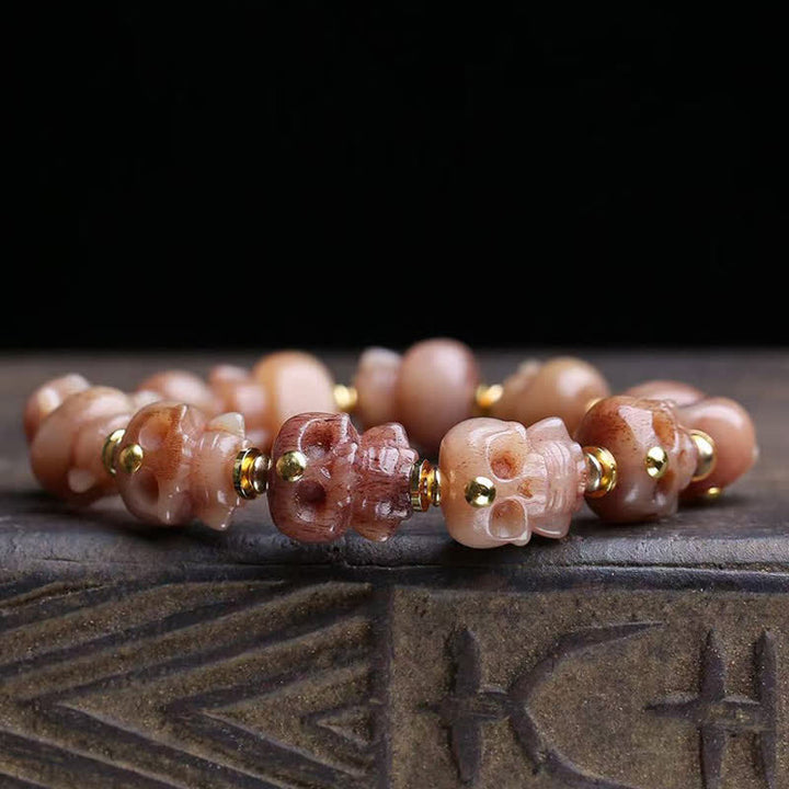 Buddha Stones 手彫りのスカルチベット骨ビーズヴィンテージブレスレット - image 1