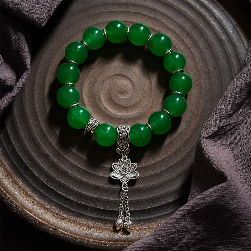 Buddha Stones 天然グリーンクォーツァイト翡翠ビーズの蓮のチャーム付き守護ブレスレット - image 1