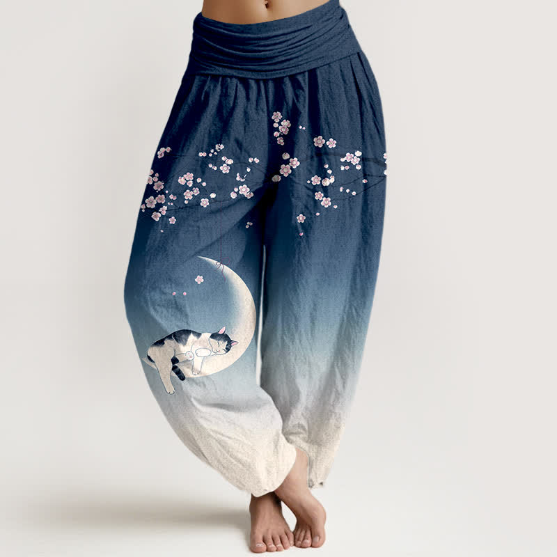 Buddha Stones 綿素材の桜月猫柄レディースゴムウエストハーレムパンツ - 海軍 - US16、 UK/AU20、 EU48 (3XL) - image 0