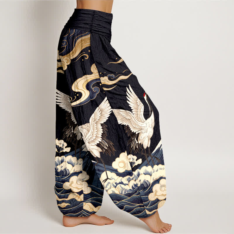 Buddha Stones コットン素材の鶴山雲柄レディースゴムウエストハーレムパンツ - image 1