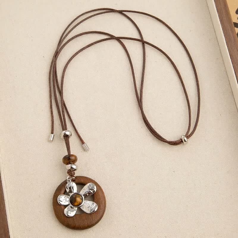 Buddha Stones ヴィンテージサンダルウッドグラウンディングフローラルペンダントプロテクションネックレス - image 1