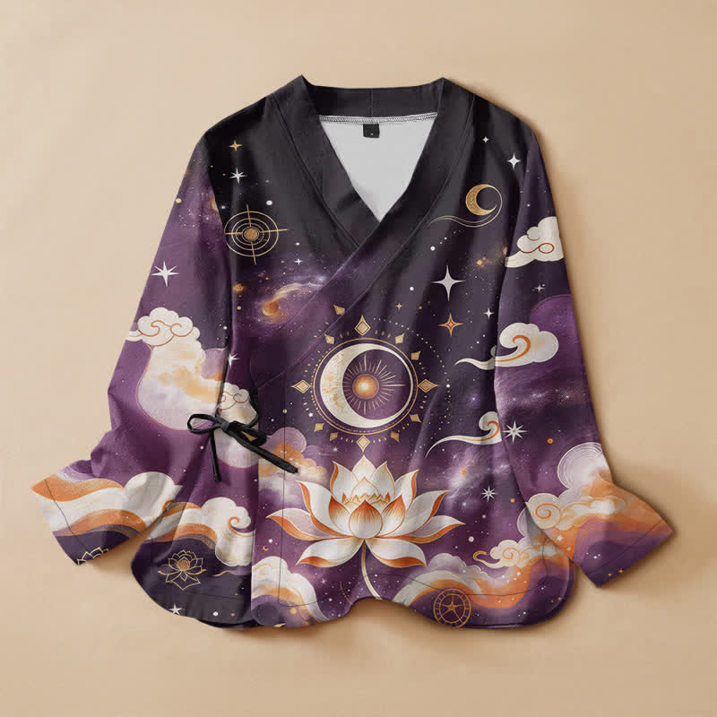 Buddha Stones 綿素材の天体蓮月プリント漢服風ラップVネックレースアップレディース長袖シャツ着物 - 黒 - US16、 UK/AU20、 EU48 (3XL) - image 0