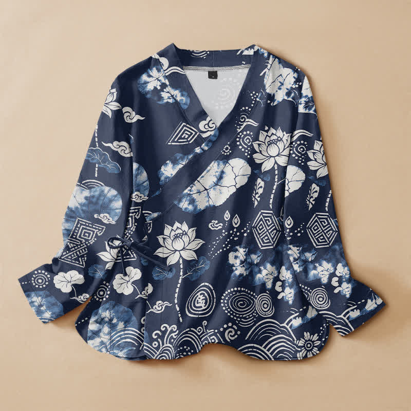 Buddha Stones コットン レトロ 花柄 ダイヤモンド ロータス スパイラル パターン 漢服風 ラップ Vネック レースアップ レディース 長袖 シャツ 着物 - 海軍 - US16、 UK/AU20、 EU48 (3XL) - image 0