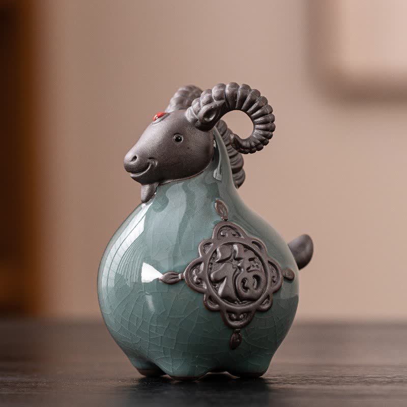 Buddha Stones 縁起の良い巻き角ヤギの陶器製置物 かわいい動物の装飾 - 福の文字 - image 0