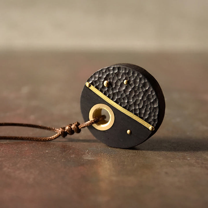 Buddha Stones手作り ラウンド黒檀木製 真鍮 銅 平和 ネックレス ペンダント - image 2