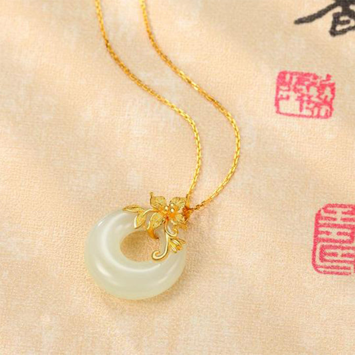 Buddha Stonesチベット白翡翠の穏やかなネックレス