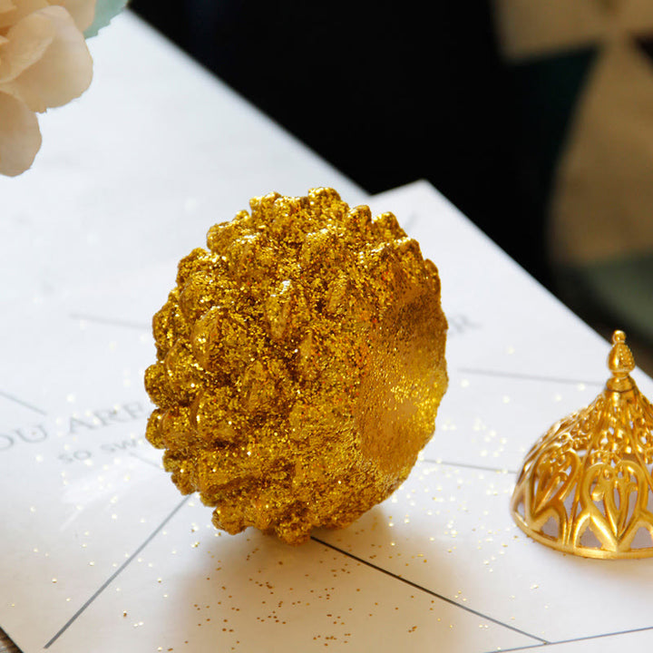 ゴールドの松ぼっくり模様のスピリチュアルな儀式用ミニ香炉 家庭用卓上装飾