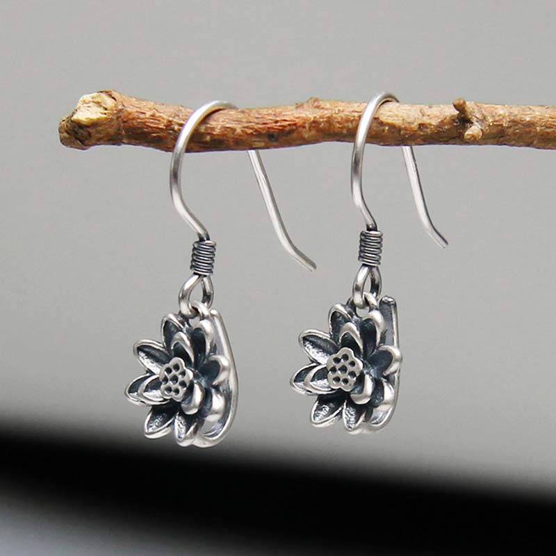 Buddha Stones925スターリングシルバー 蓮の花 悟りのイヤリング