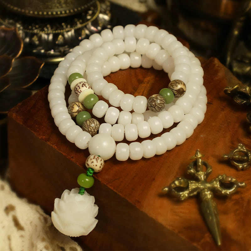 Buddha Stones 白翡翠＆菩提樹ビーズ マーラ 念珠ネックレス 蓮チャーム付き