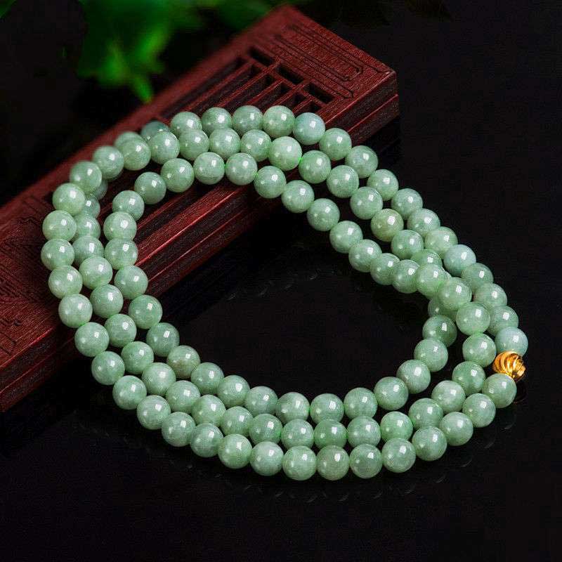 108個のビーズの翡翠の幸運のブレスレットのMala