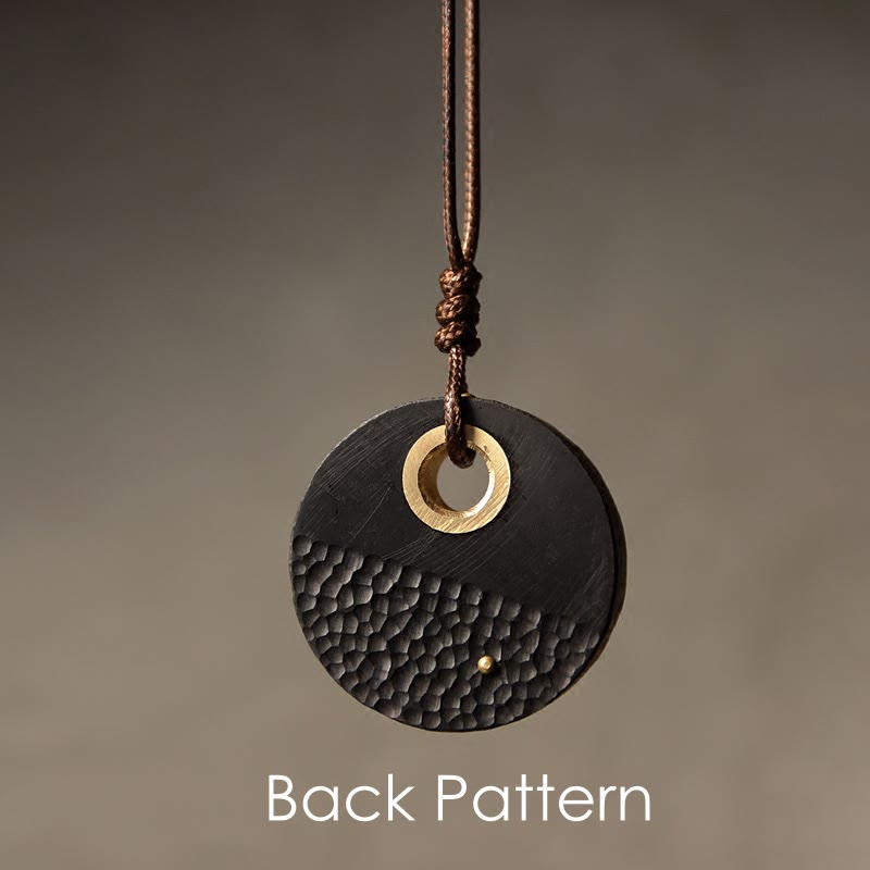 Buddha Stones手作りラウンド黒檀木製銅平和ネックレスペンダント