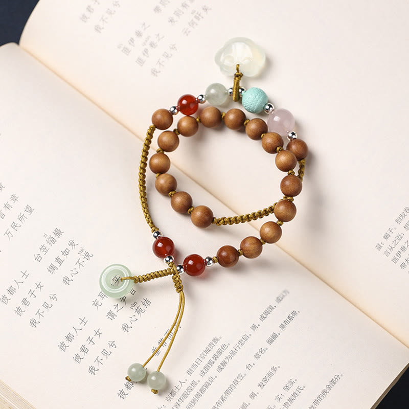 Buddha Stonesグリーンサンダルウッド カルセドニー ピースバックルチャーム 癒しのダブルラップブレスレット