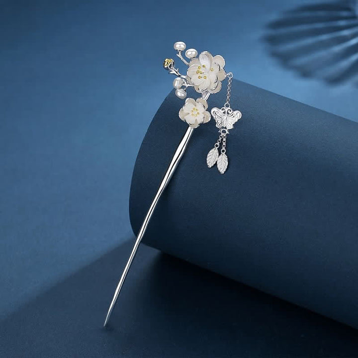 梅の花と蝶の愛と自由のタッセルヘアピン