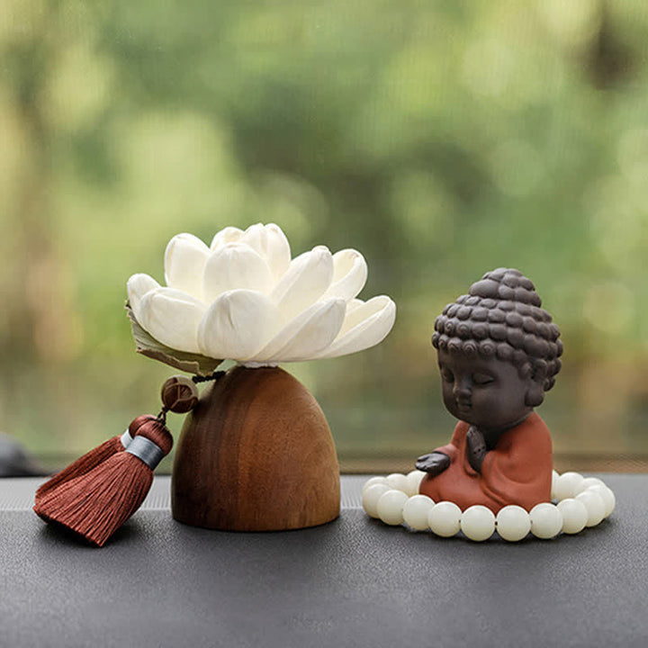 黒桃の木の仏花の癒しの装飾