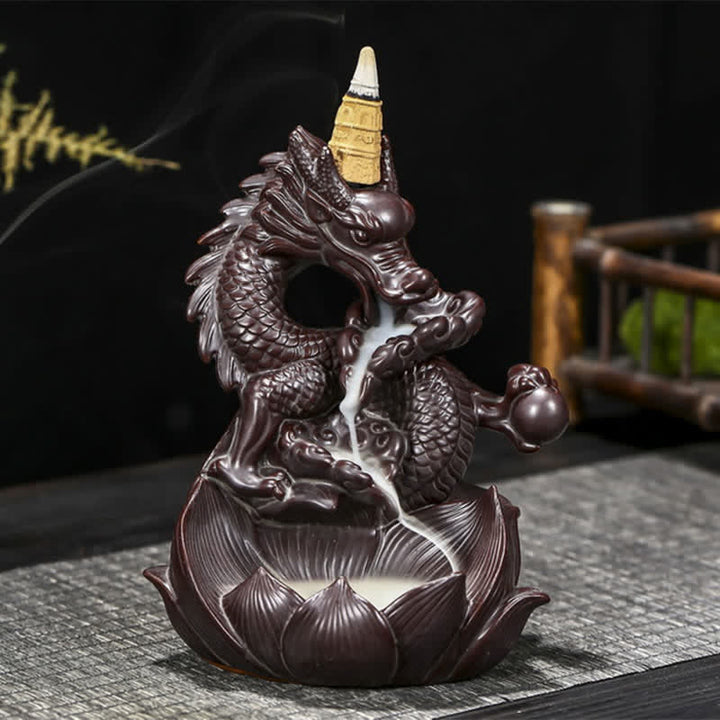 龍の蓮の模様の強さと保護の陶器の香炉の装飾