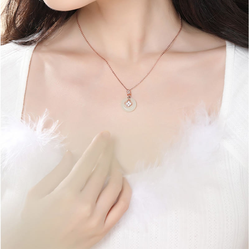 Buddha Stones 925スターリングシルバー 天然和田翡翠 幸運の四つ葉のクローバー ジルコンネックレスペンダント ギフトボックス付き